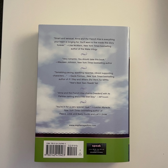 Anna and the French Kiss by Stephanie Perkins - Picture 2 of 2